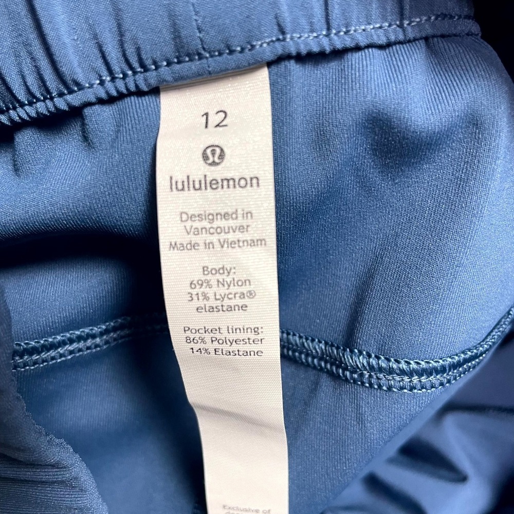 Lululemon Pants Womens 12 Navy Blue Nylon Pleated Drawstring Waist Straight Leg - Picture 4 of 10